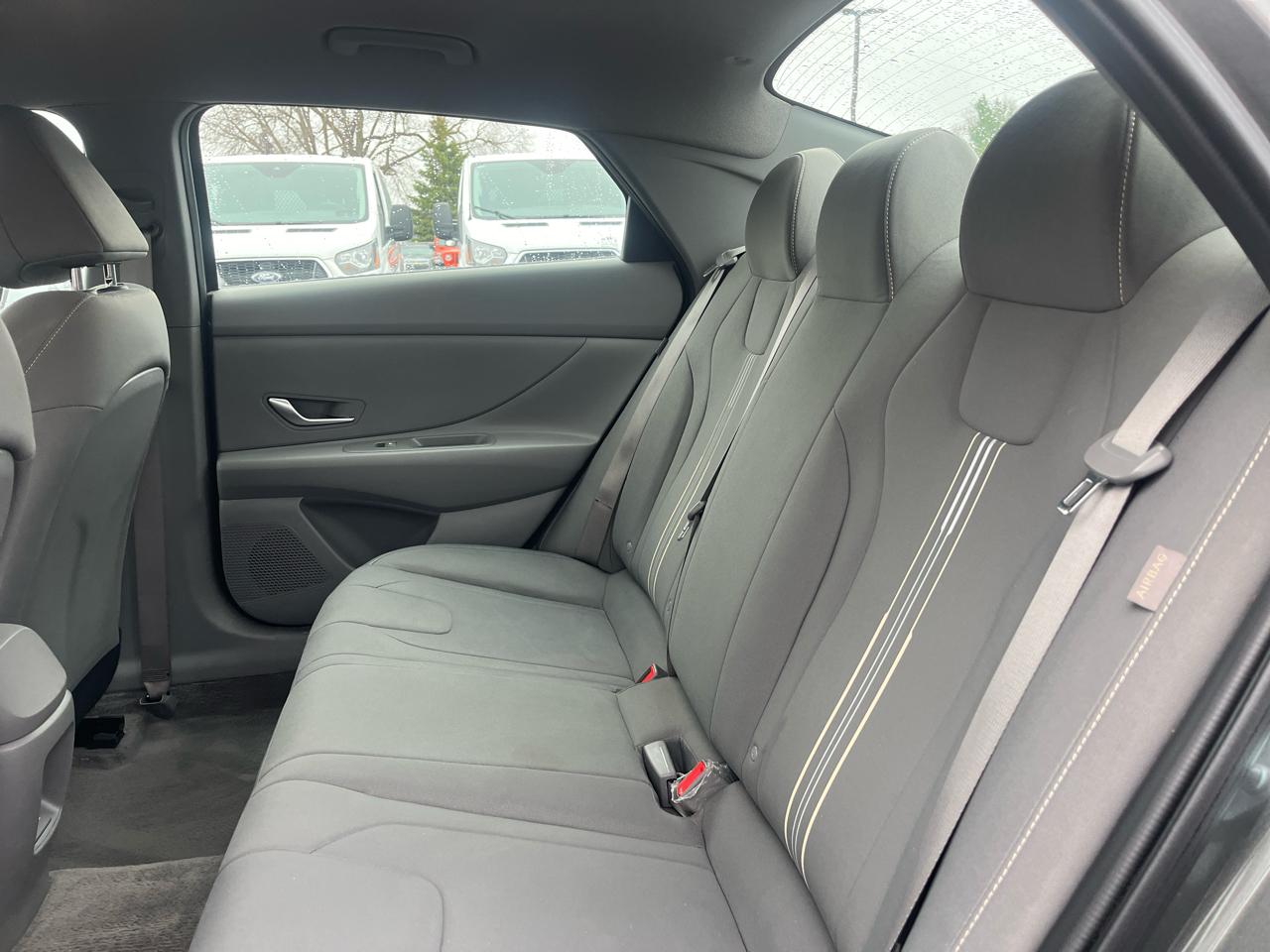 Hyundai Elantra SEL IVT 2024