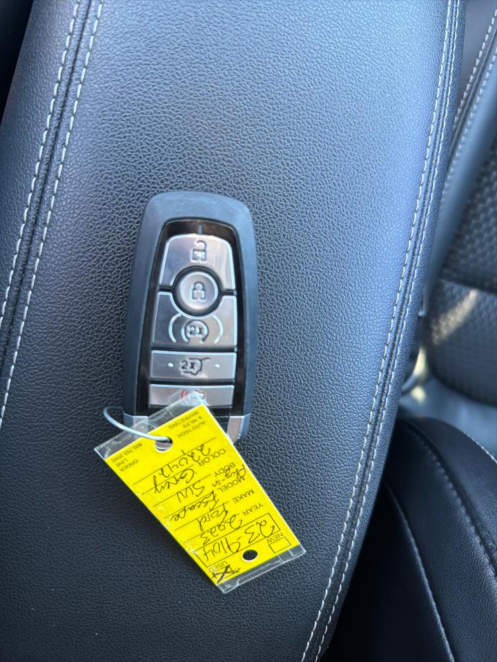 Ford Escape PHEV FWD 2023