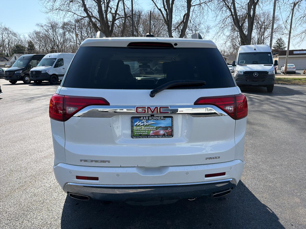 GMC Acadia AWD 4dr Denali 2017