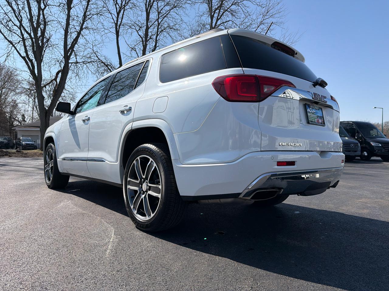 GMC Acadia AWD 4dr Denali 2017