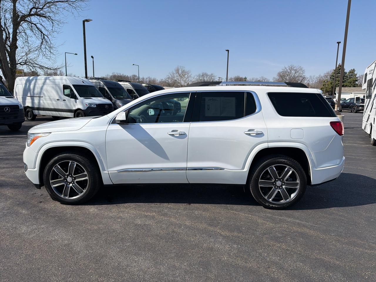 GMC Acadia AWD 4dr Denali 2017