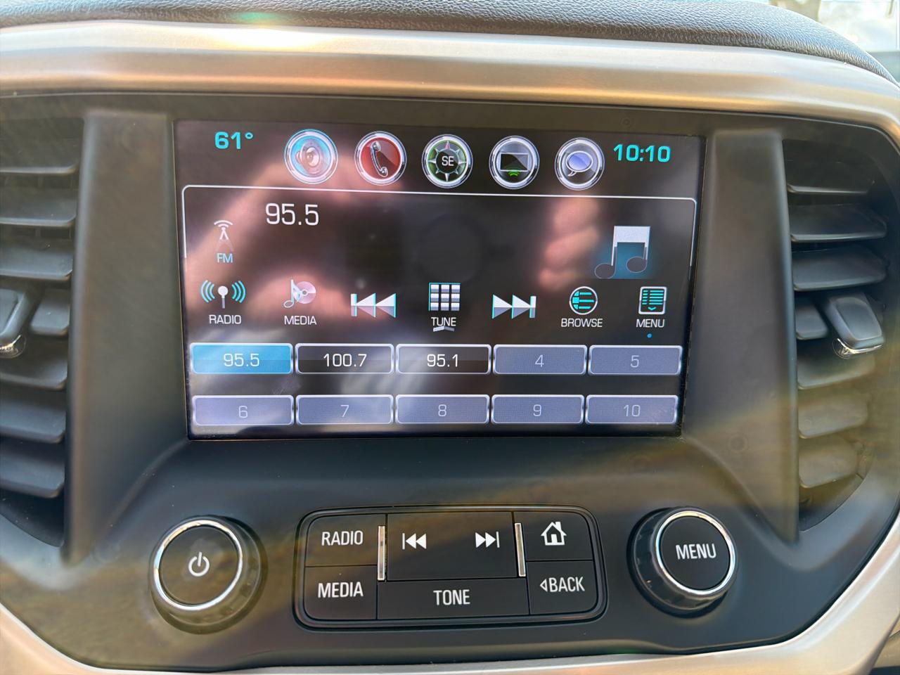 GMC Acadia AWD 4dr Denali 2017