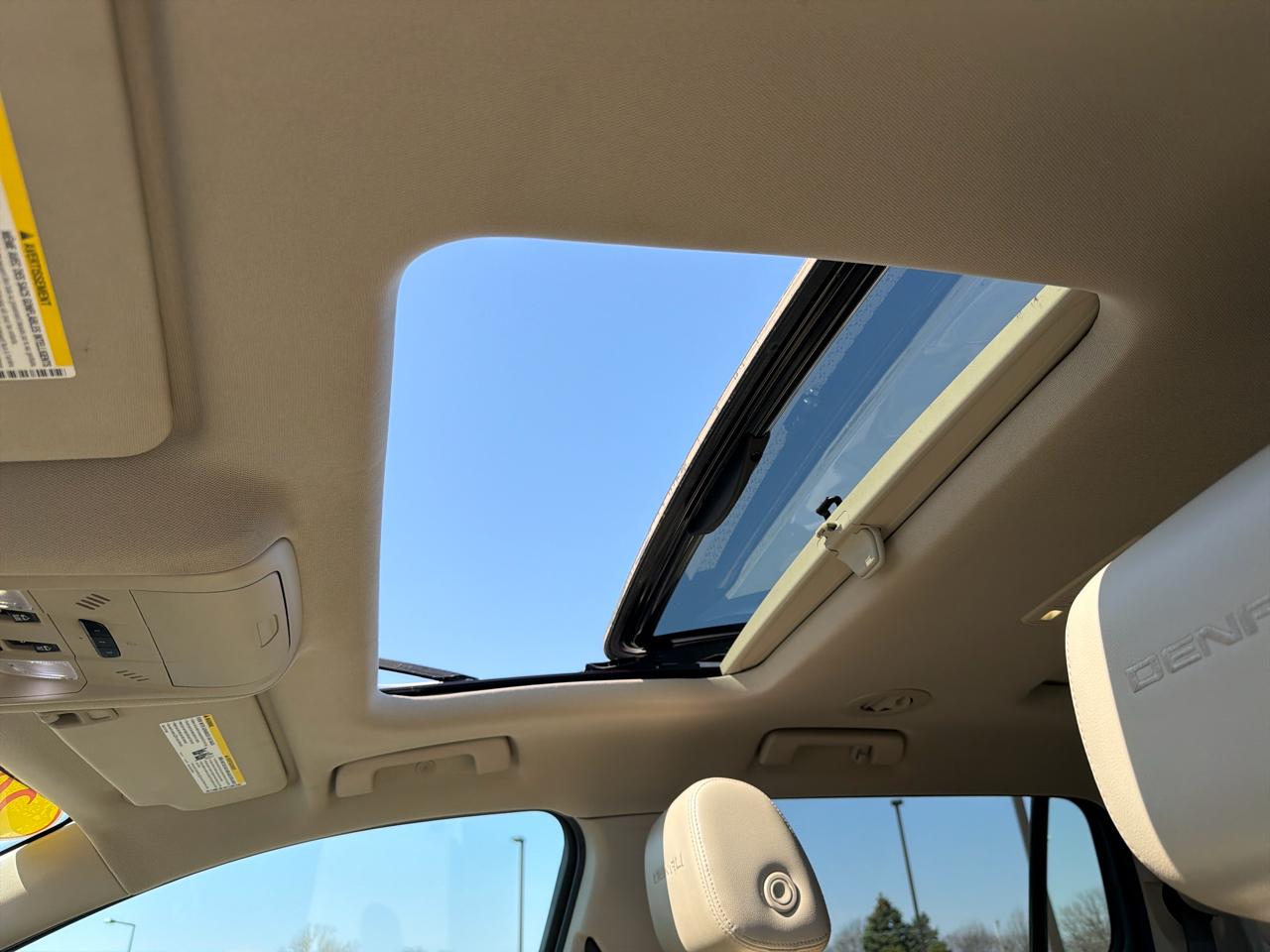 GMC Acadia AWD 4dr Denali 2017