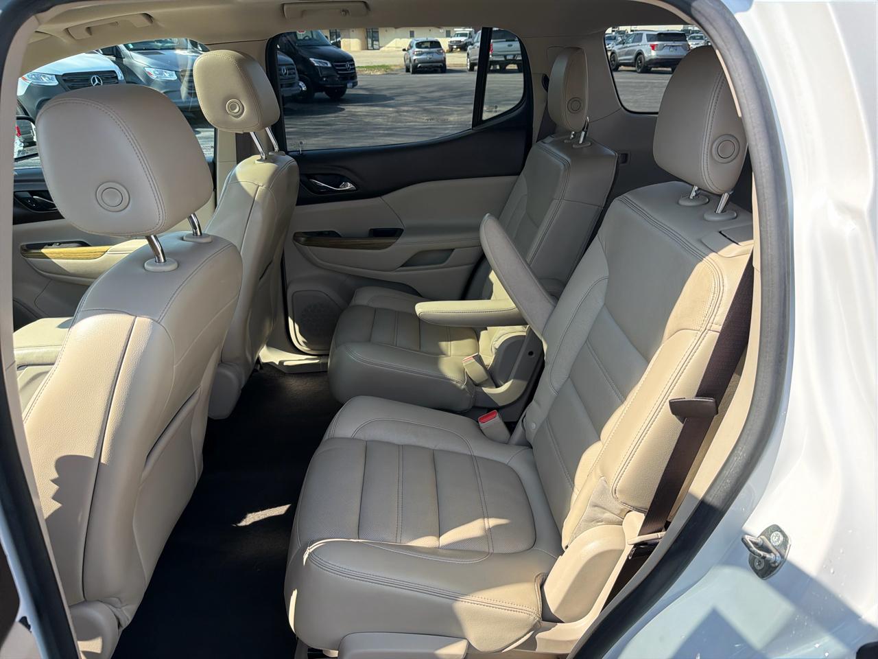 GMC Acadia AWD 4dr Denali 2017