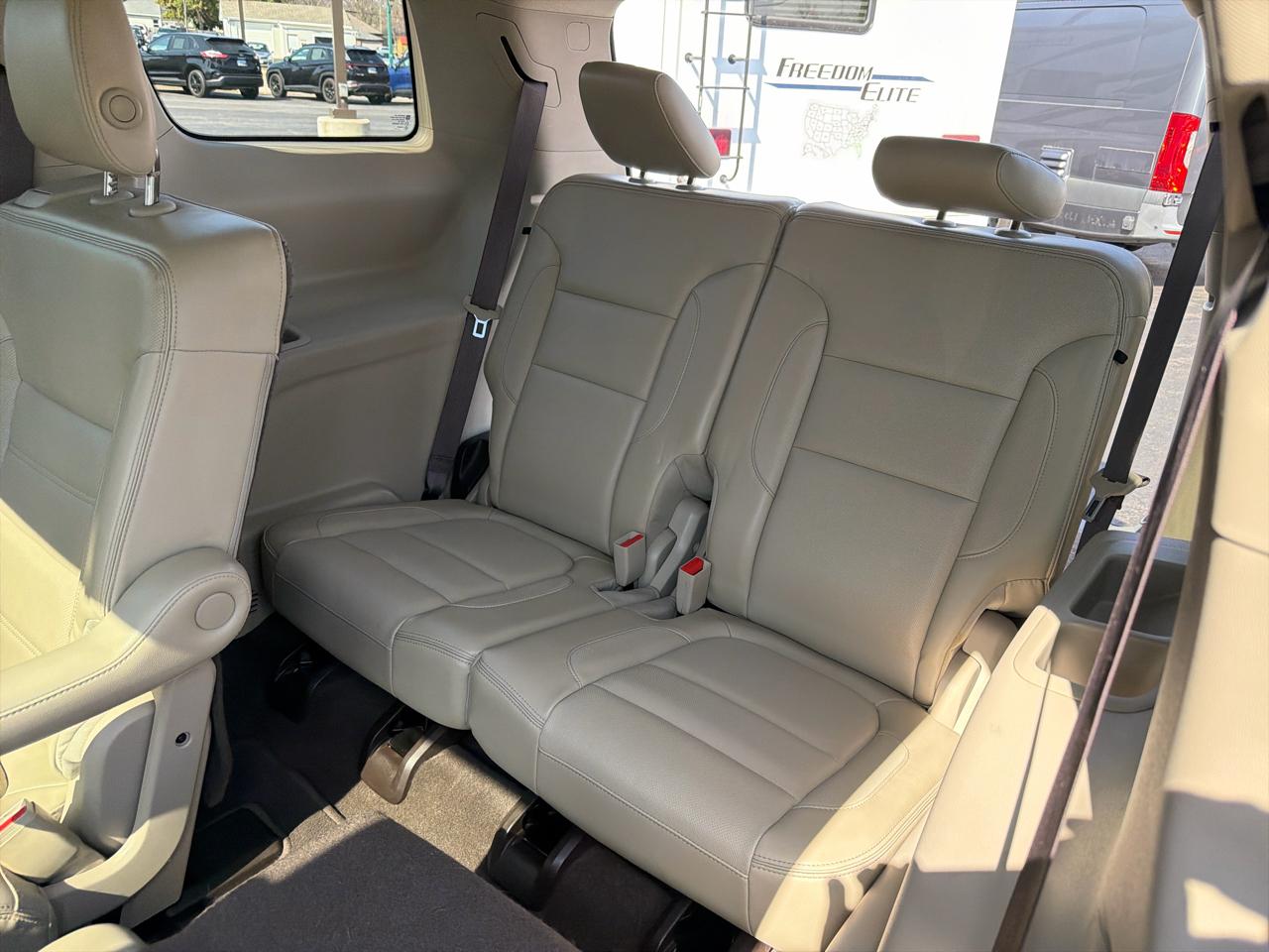 GMC Acadia AWD 4dr Denali 2017