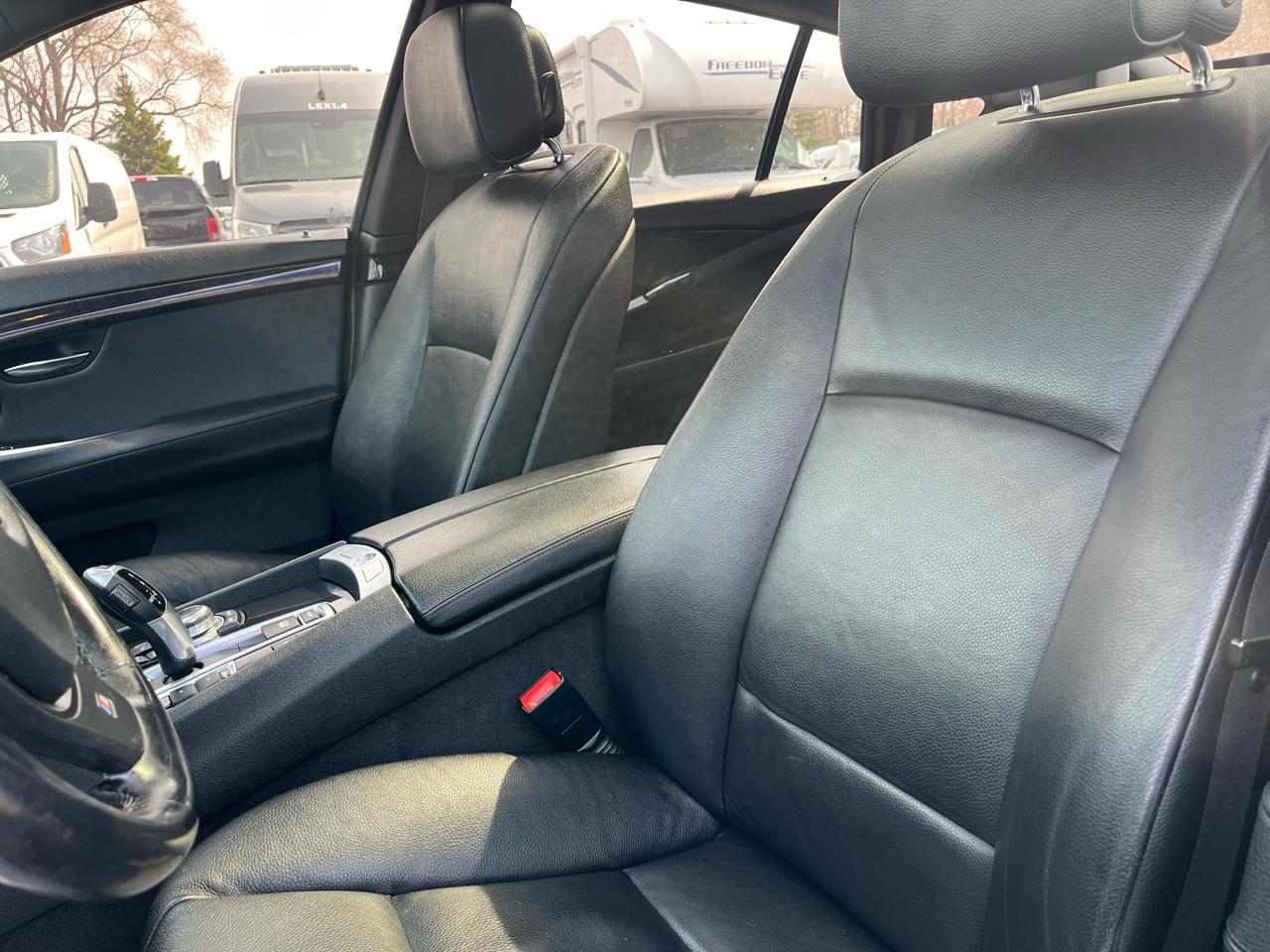 BMW 5 Series Gran Turismo 5dr 535i xDrive Gran Turismo AWD 2013