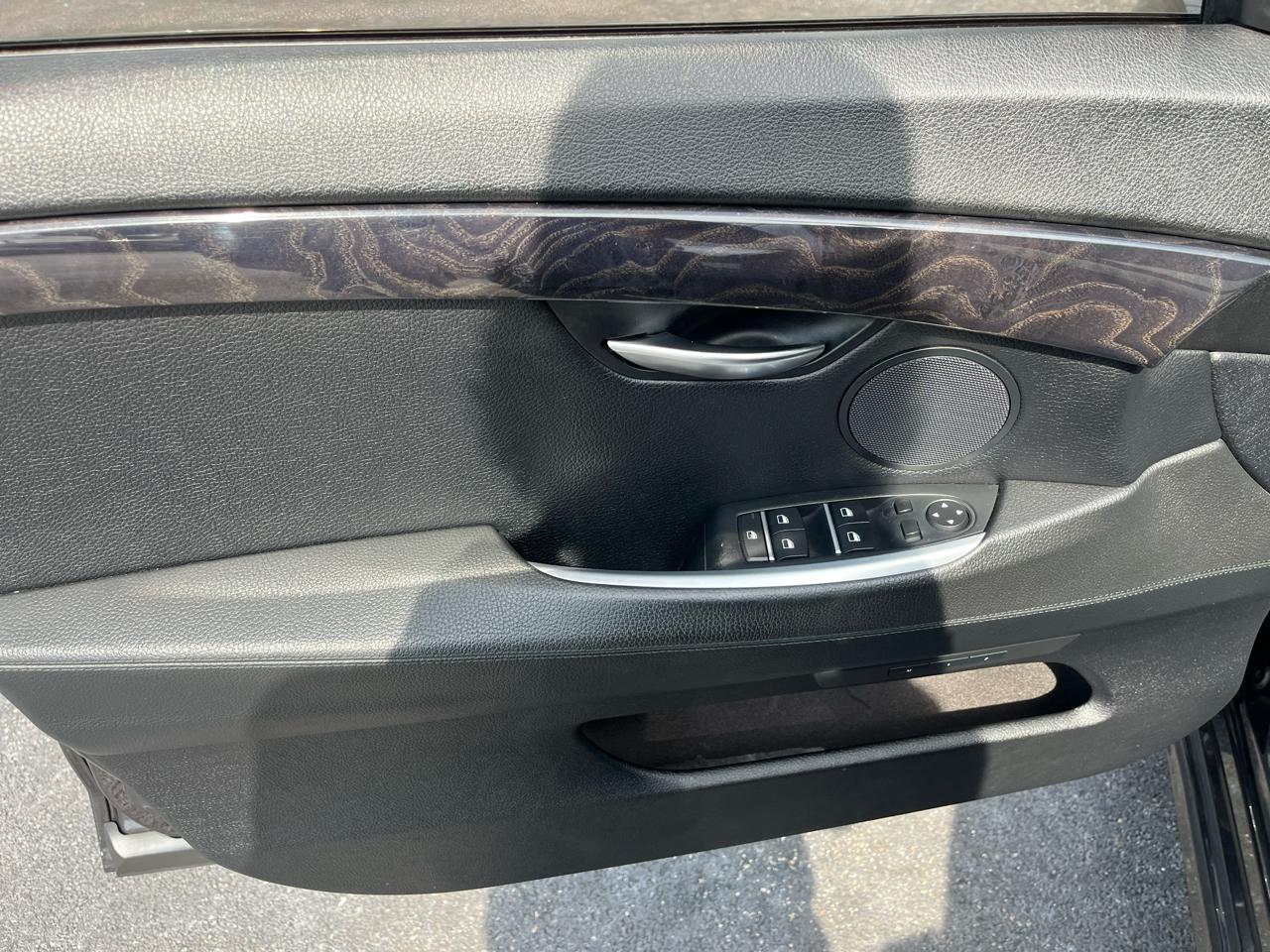 BMW 5 Series Gran Turismo 5dr 535i xDrive Gran Turismo AWD 2013