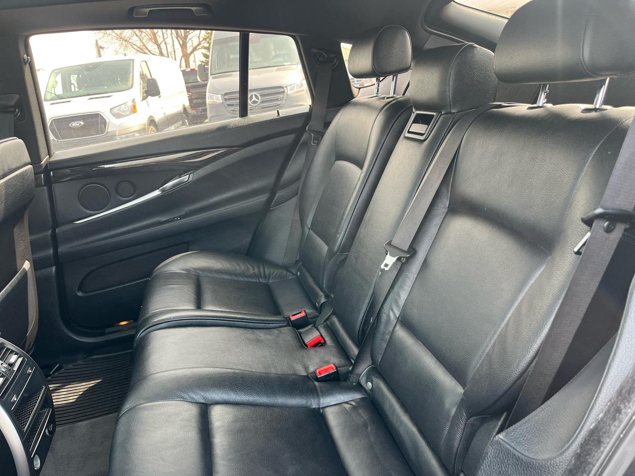 BMW 5 Series Gran Turismo 5dr 535i xDrive Gran Turismo AWD 2013