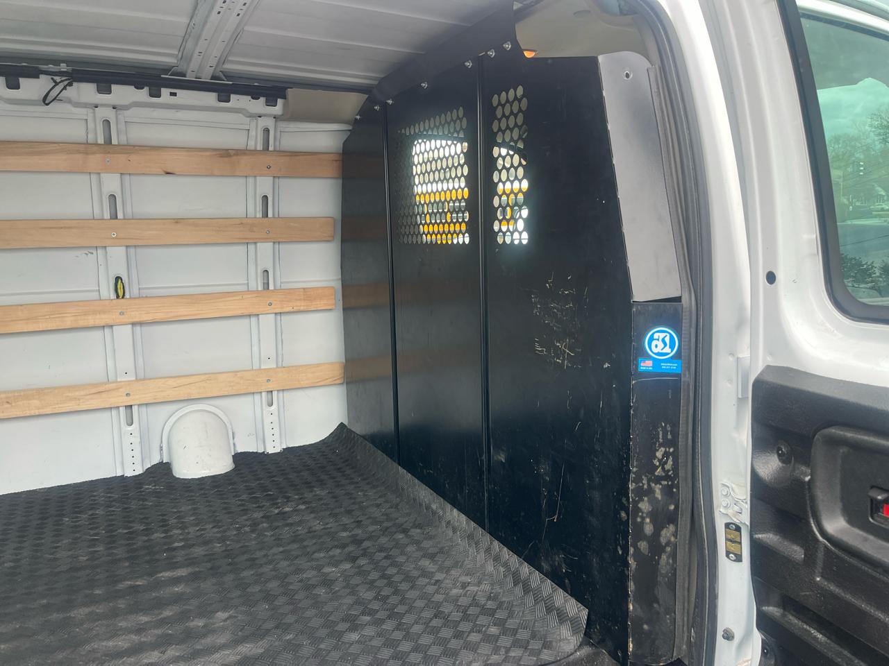 Chevrolet Express Cargo Van RWD 2500 135" 2024