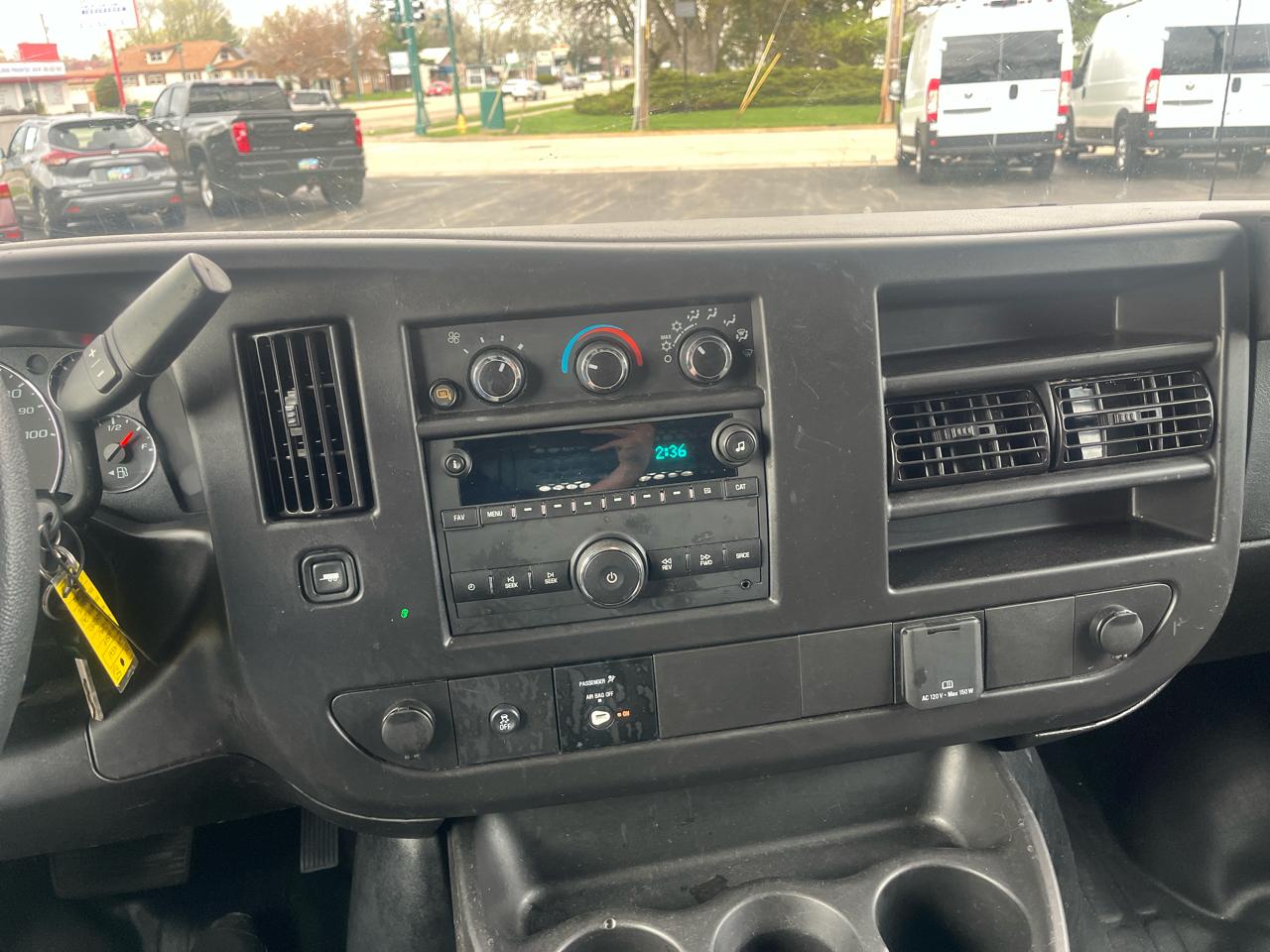 Chevrolet Express Cargo Van RWD 2500 135" 2024