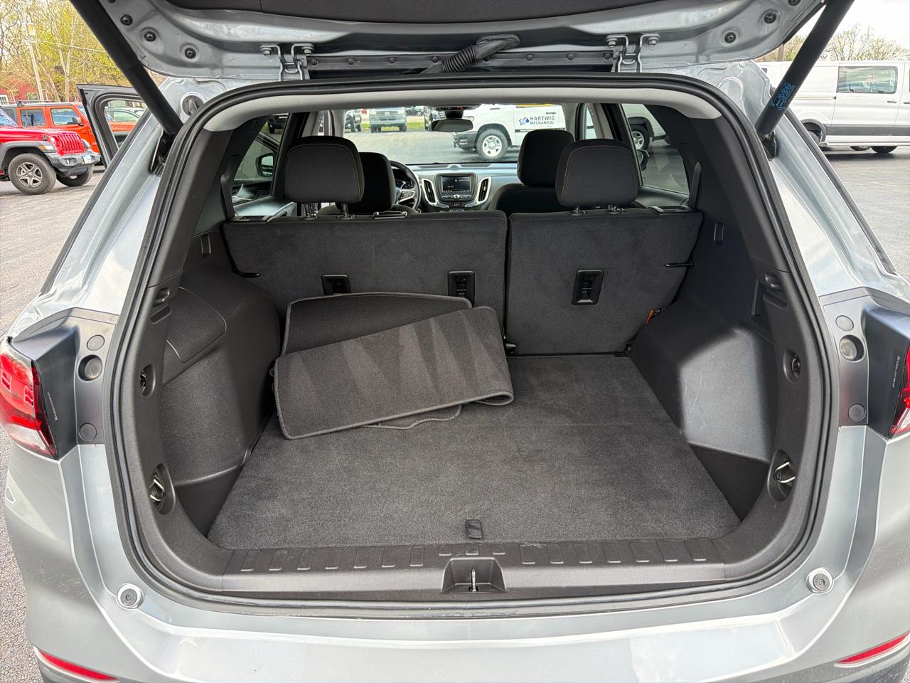 Chevrolet Equinox FWD 4dr LT w/1LT 2024