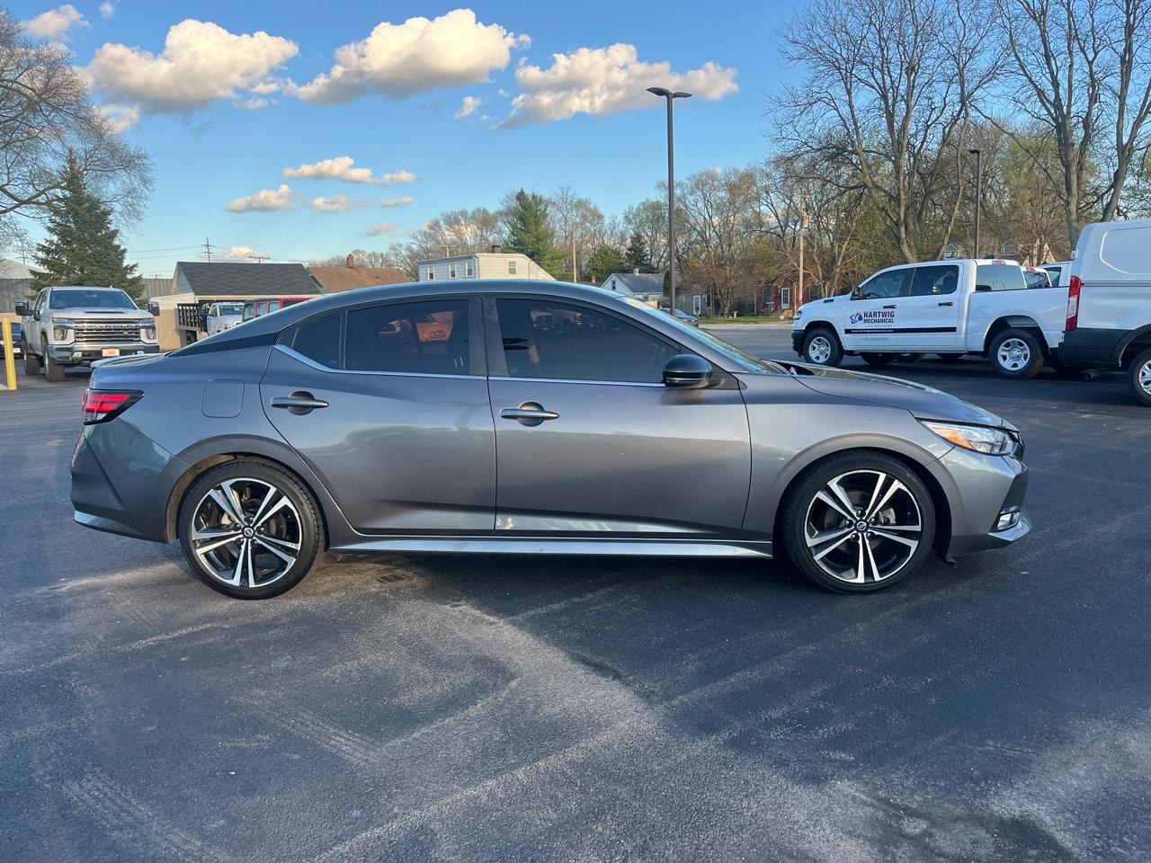 Nissan Sentra SR CVT 2020