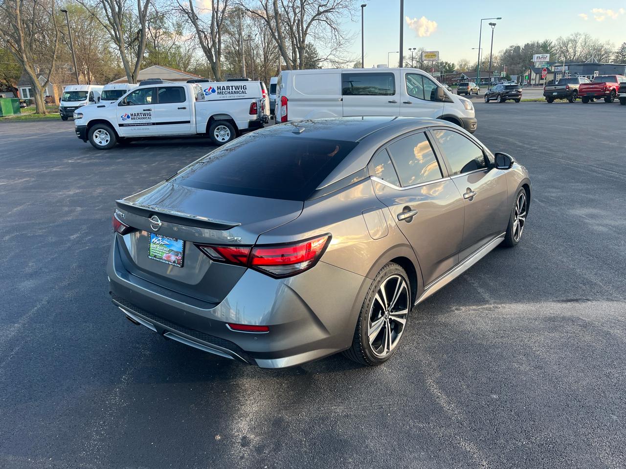 Nissan Sentra SR CVT 2020