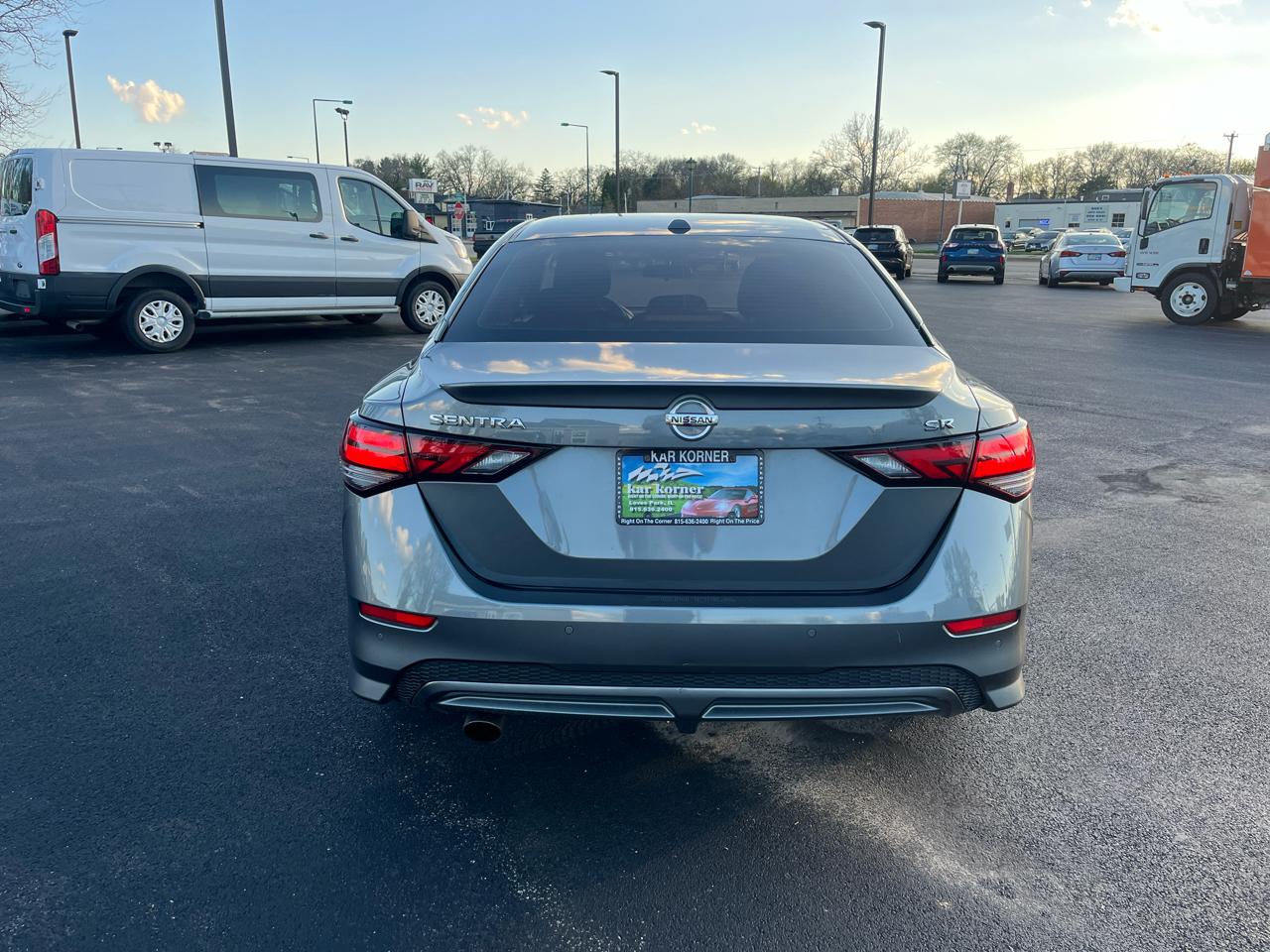 Nissan Sentra SR CVT 2020