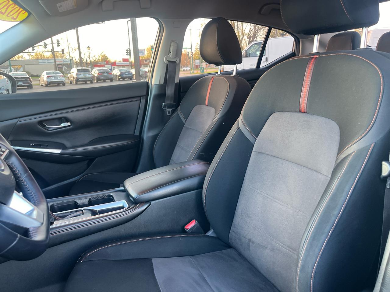 Nissan Sentra SR CVT 2020