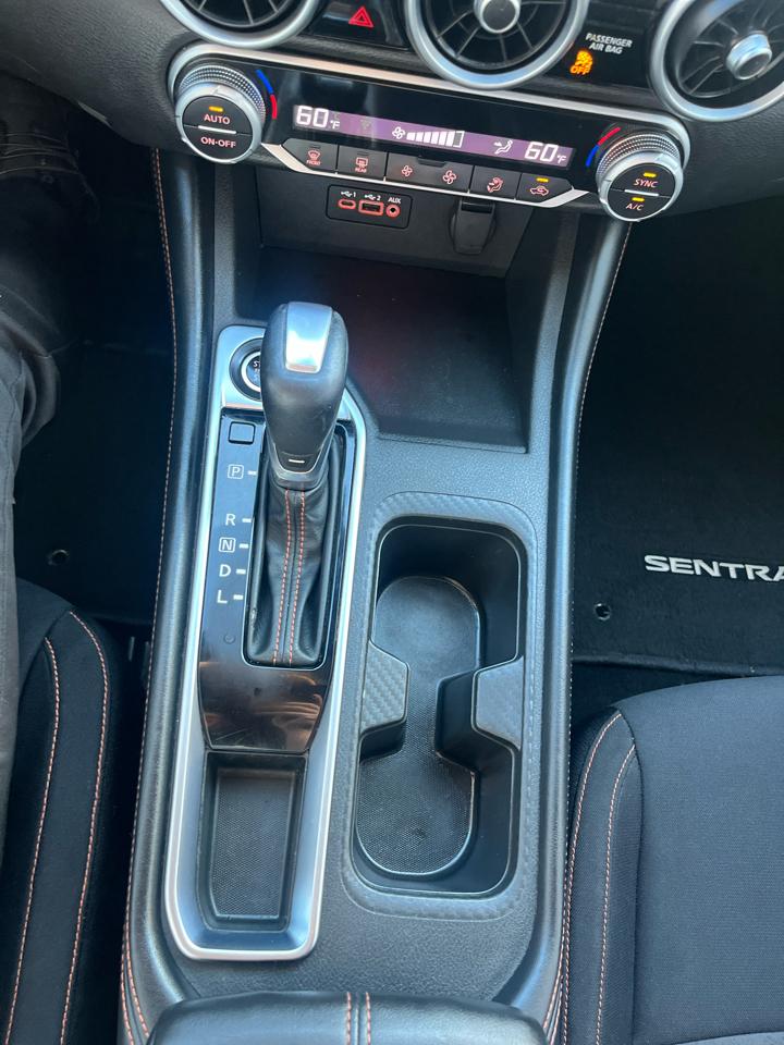 Nissan Sentra SR CVT 2020