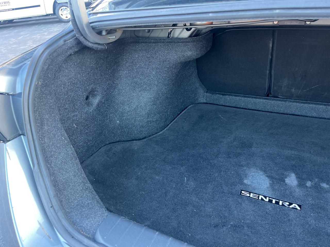 Nissan Sentra SR CVT 2020