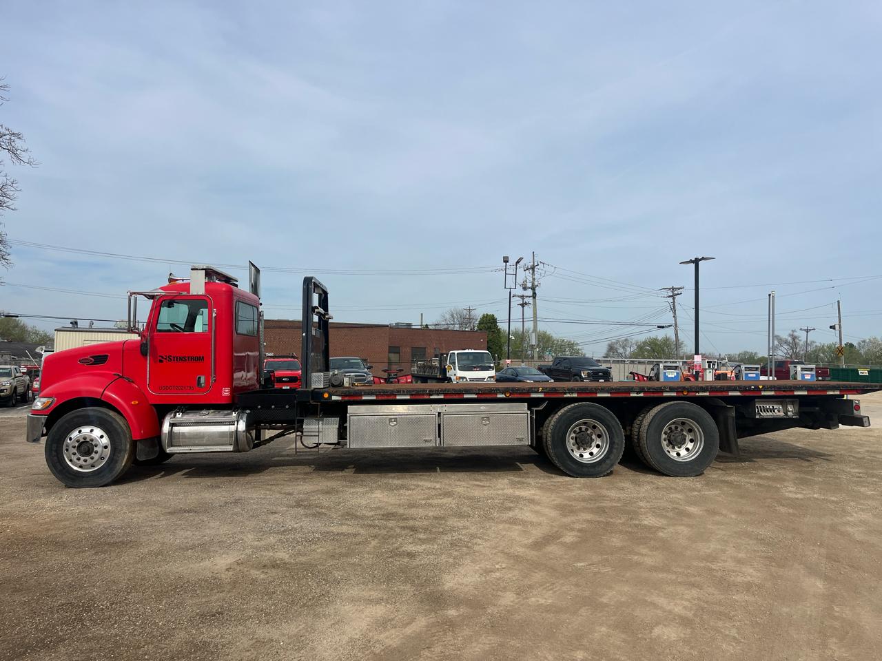 Peterbilt 340  2008