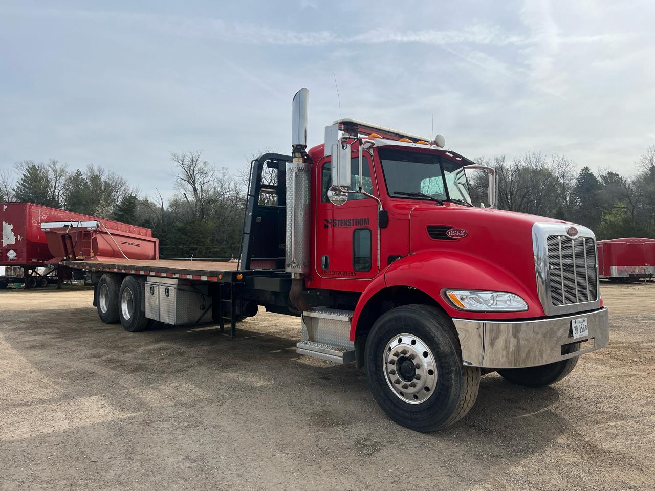 Peterbilt 340  2008