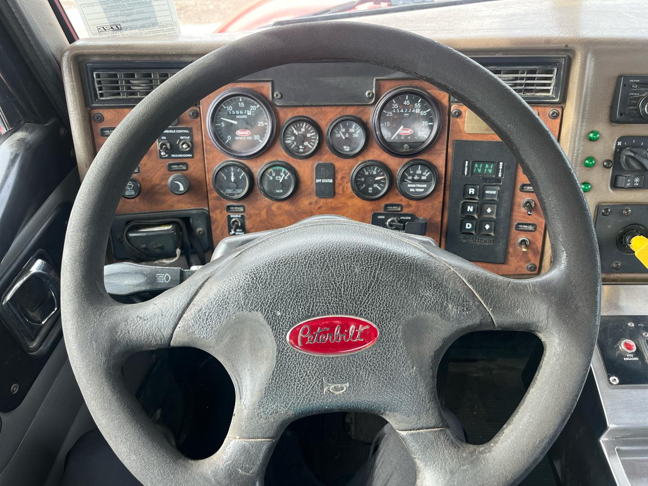 Peterbilt 340  2008
