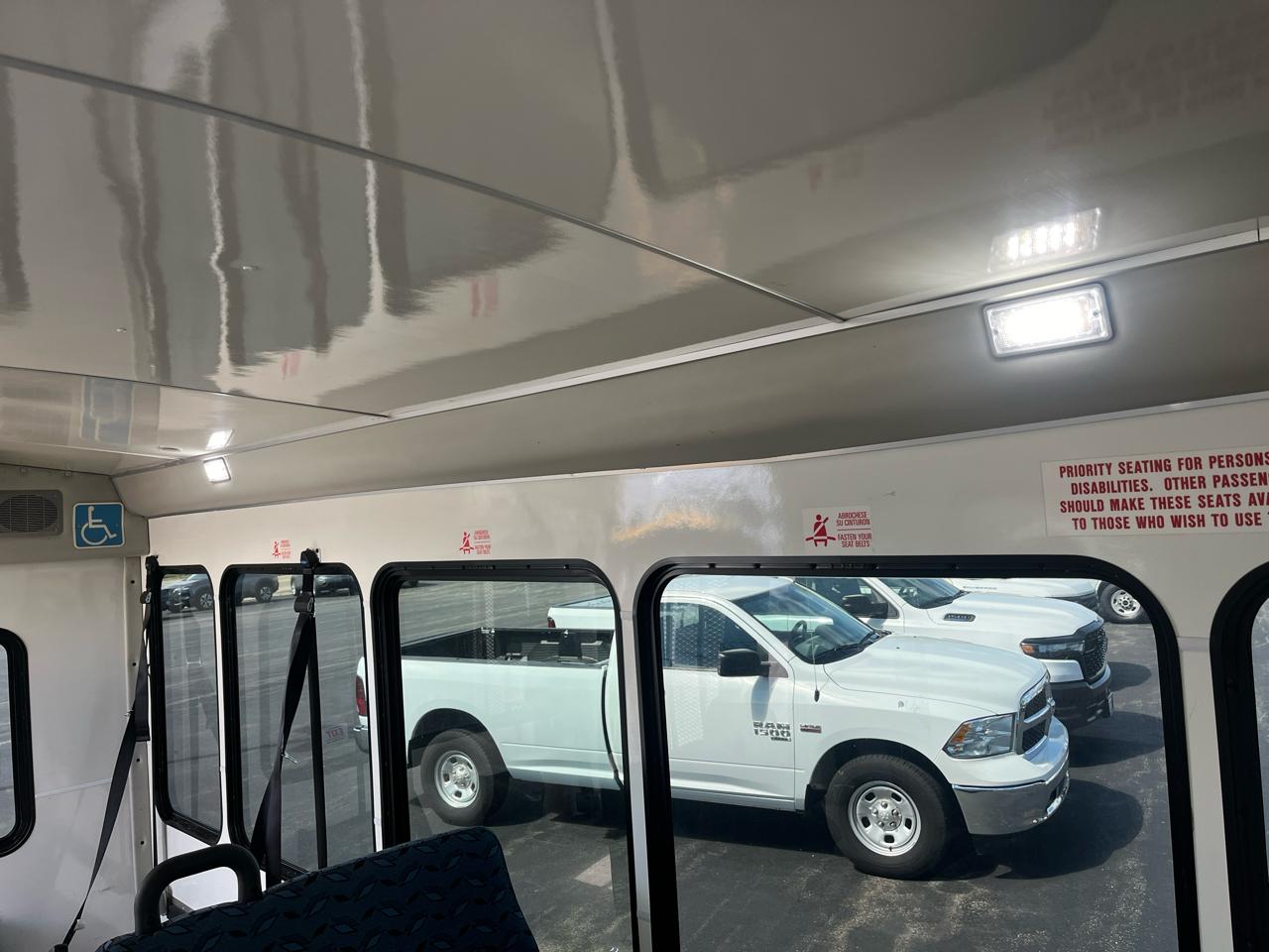 Ford E-Series Cutaway E-350 SRW 138" WB 2019