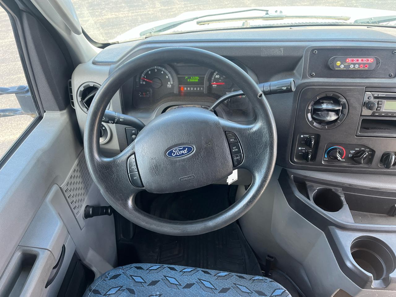 Ford E-Series Cutaway E-350 SRW 138" WB 2019