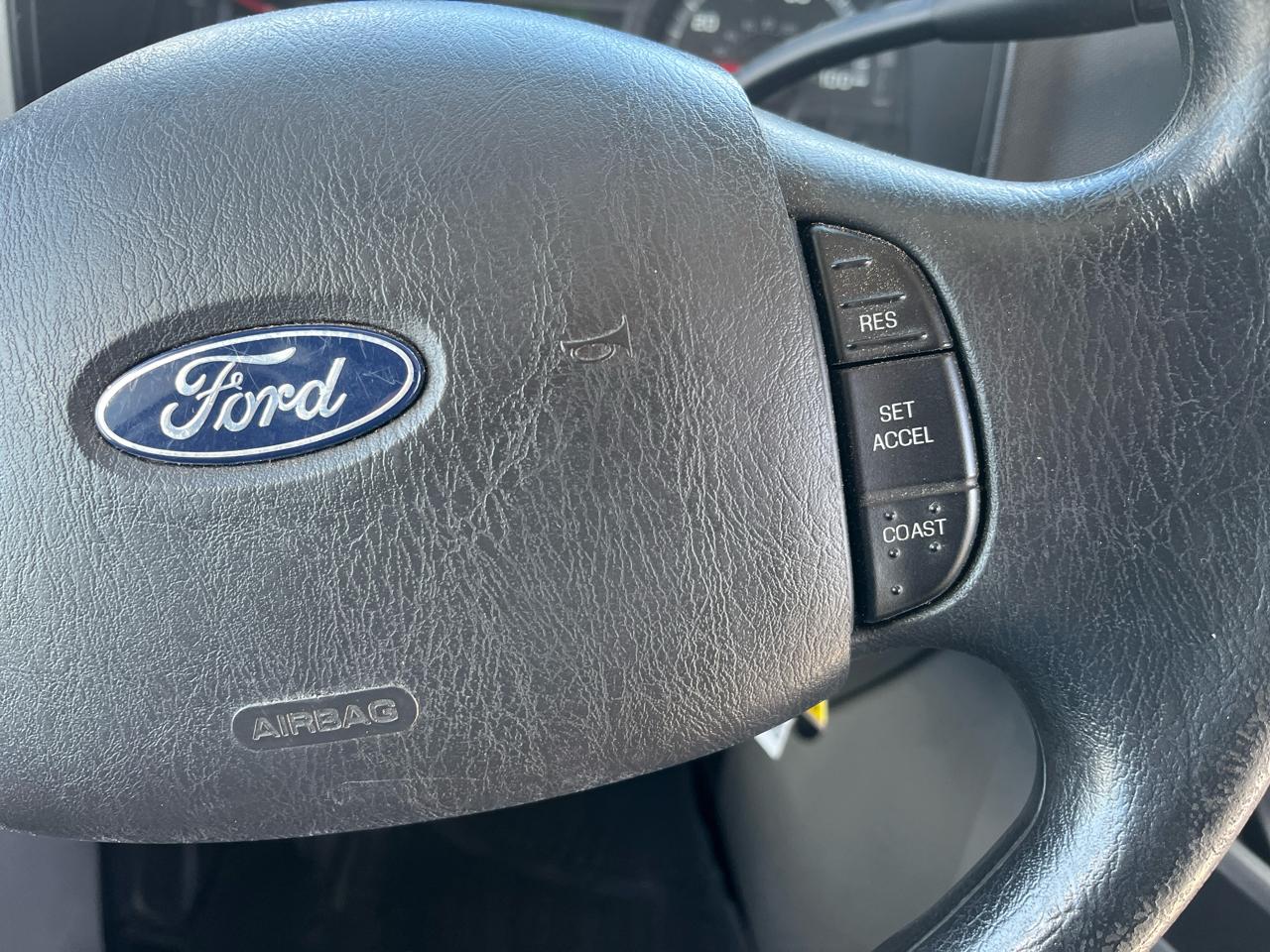 Ford E-Series Cutaway E-350 SRW 138" WB 2019