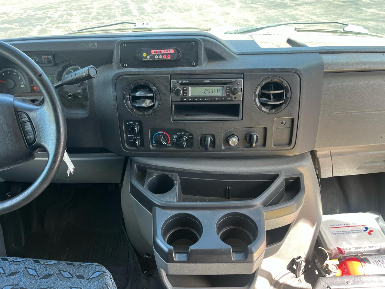 Ford E-Series Cutaway E-350 SRW 138" WB 2019