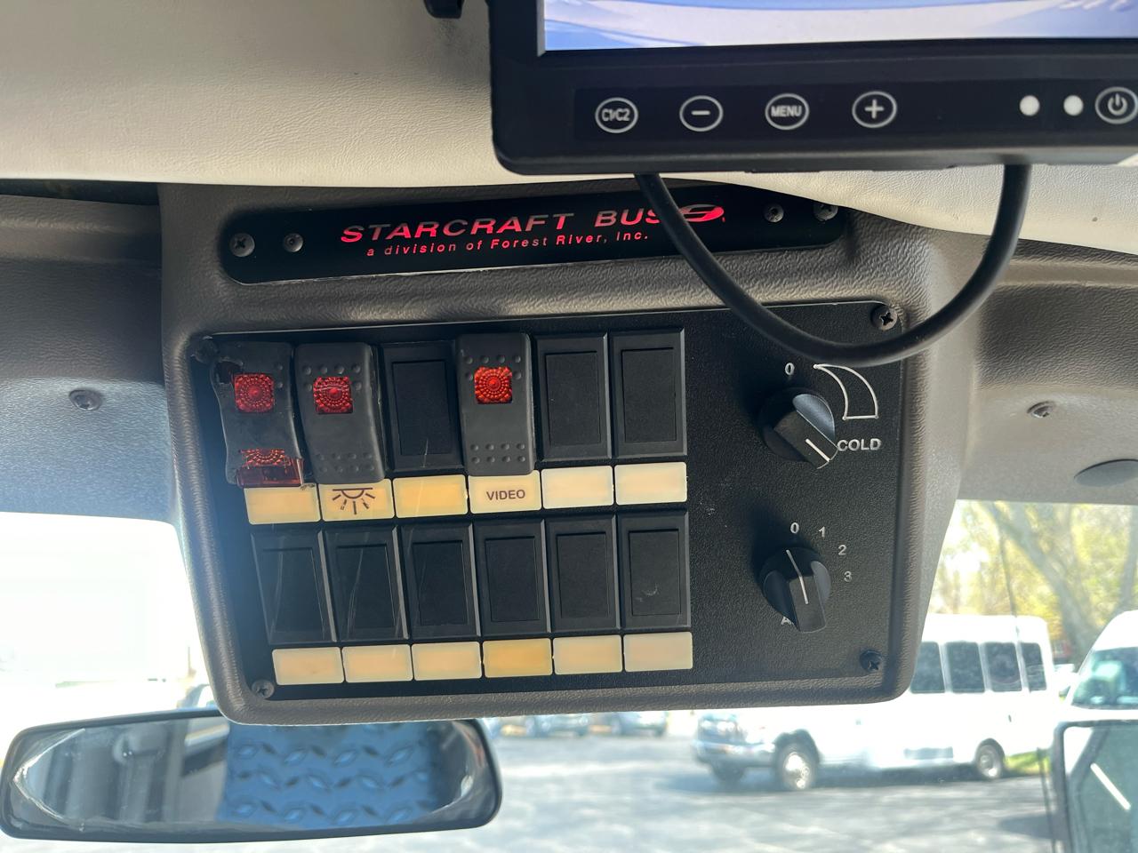 Ford E-Series Cutaway E-350 SRW 138" WB 2019