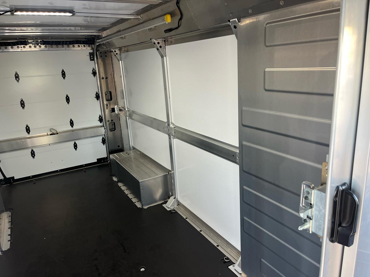 BrightDrop Zevo 600 eAWD 600 2024