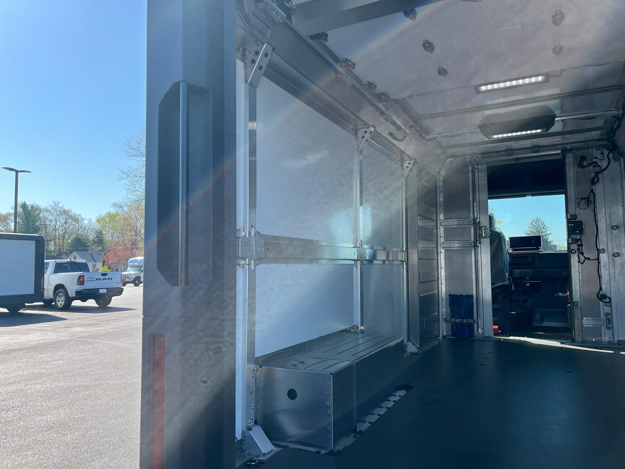 BrightDrop Zevo 600 eAWD 600 2024