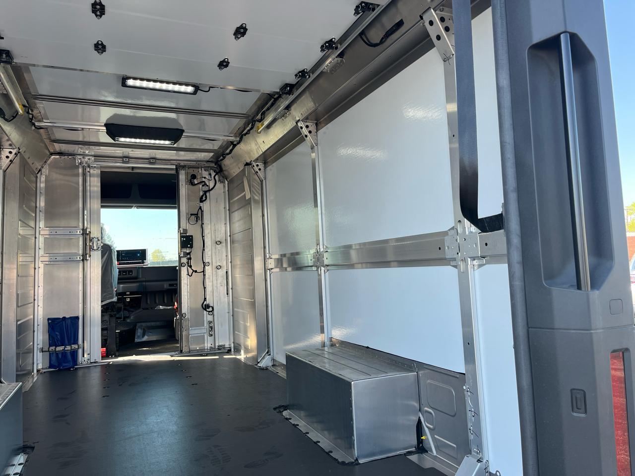 BrightDrop Zevo 600 eAWD 600 2024