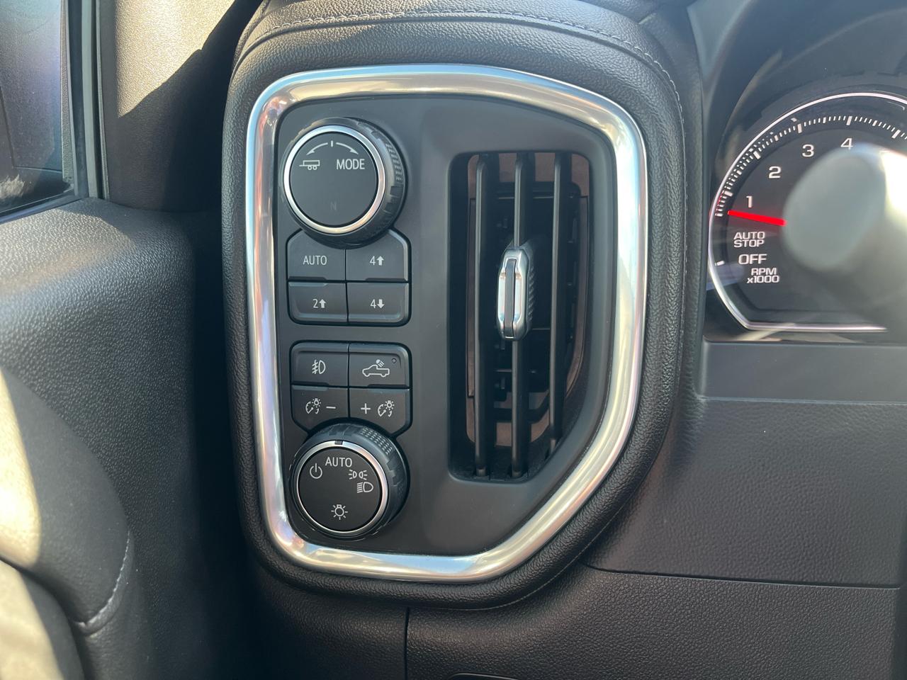 Chevrolet Silverado 1500 4WD Crew Cab 147" RST 2020