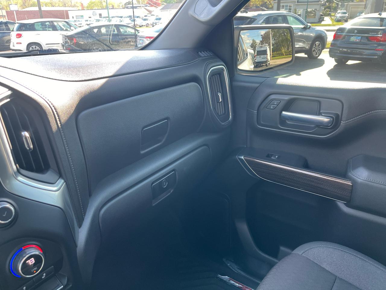 Chevrolet Silverado 1500 4WD Crew Cab 147" RST 2020