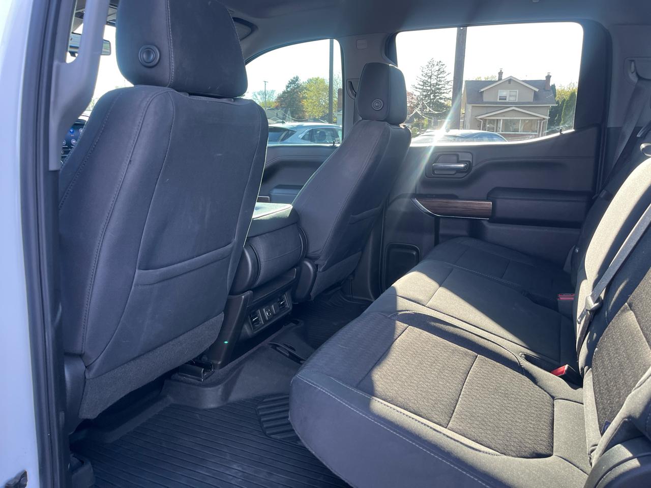 Chevrolet Silverado 1500 4WD Crew Cab 147" RST 2020