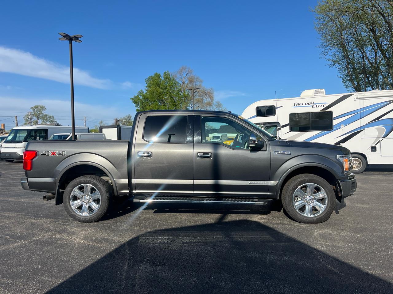 Ford F-150 Lariat SuperCrew Short Bed 4WD 2018