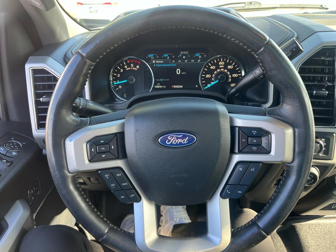 Ford F-150 Lariat SuperCrew Short Bed 4WD 2018