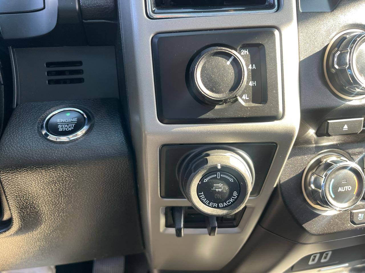 Ford F-150 Lariat SuperCrew Short Bed 4WD 2018
