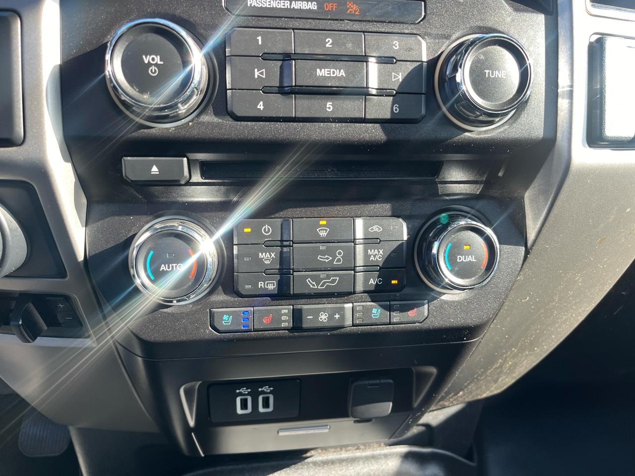 Ford F-150 Lariat SuperCrew Short Bed 4WD 2018