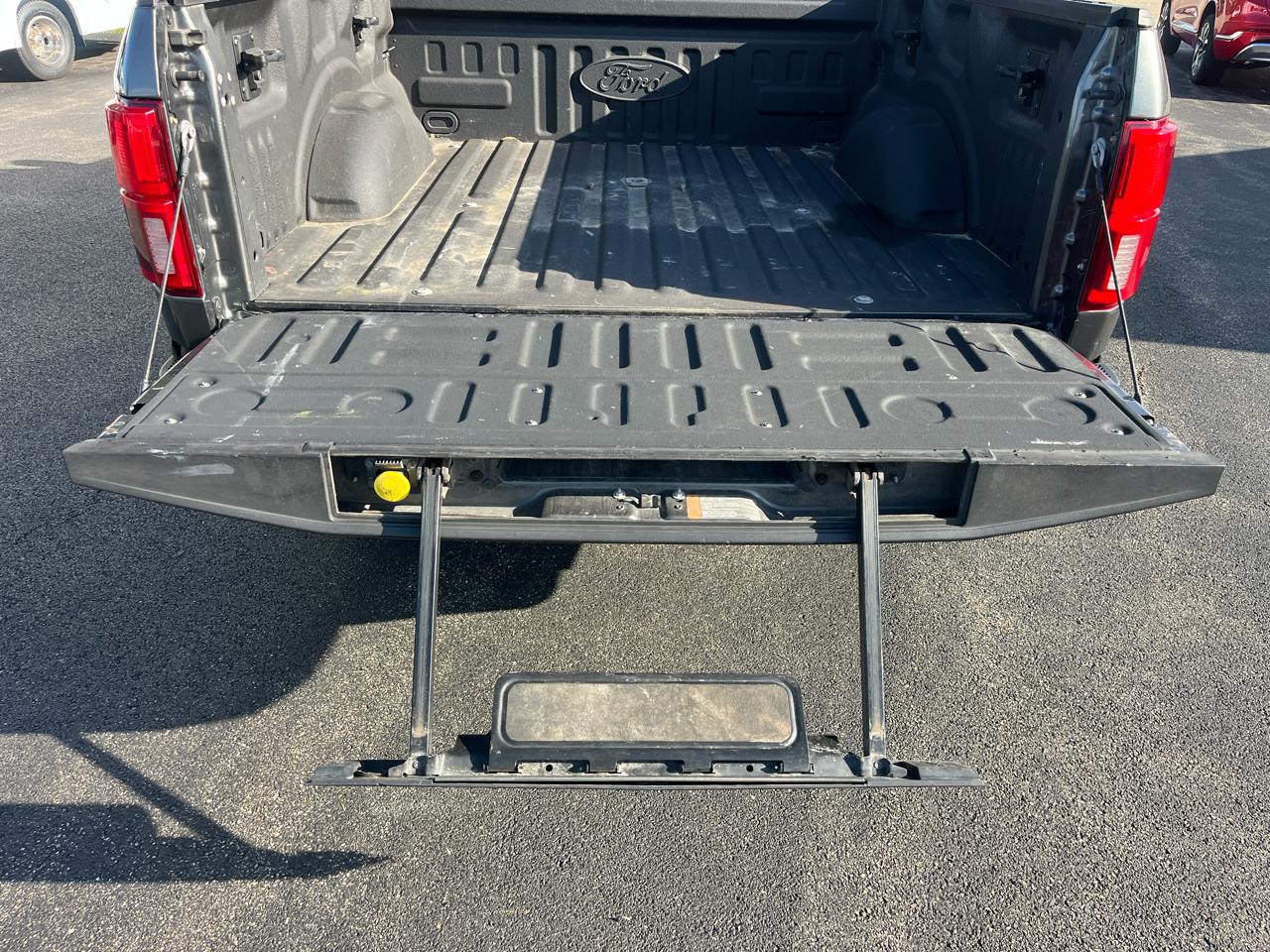 Ford F-150 Lariat SuperCrew Short Bed 4WD 2018