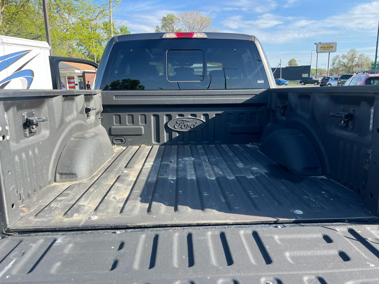 Ford F-150 Lariat SuperCrew Short Bed 4WD 2018