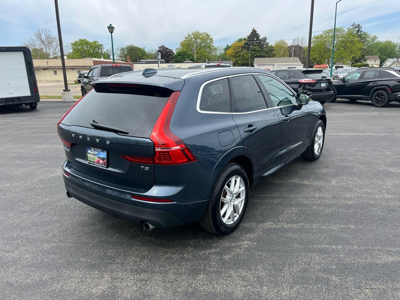 Volvo XC60 T5 FWD Momentum 2019