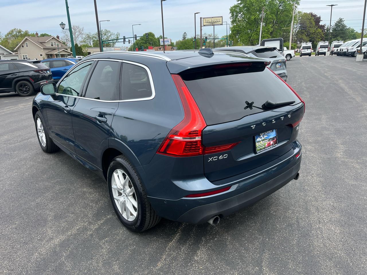 Volvo XC60 T5 FWD Momentum 2019