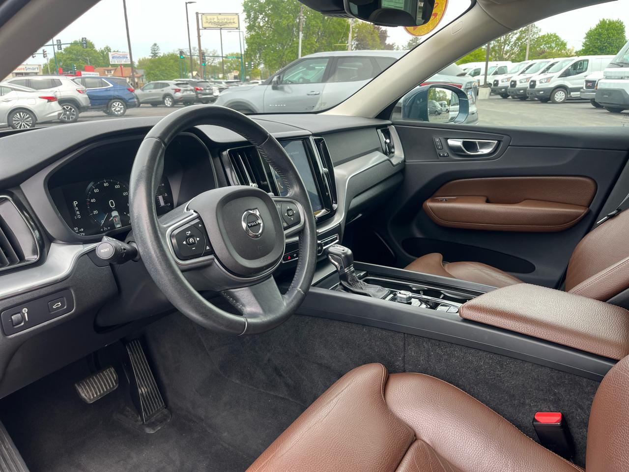 Volvo XC60 T5 FWD Momentum 2019