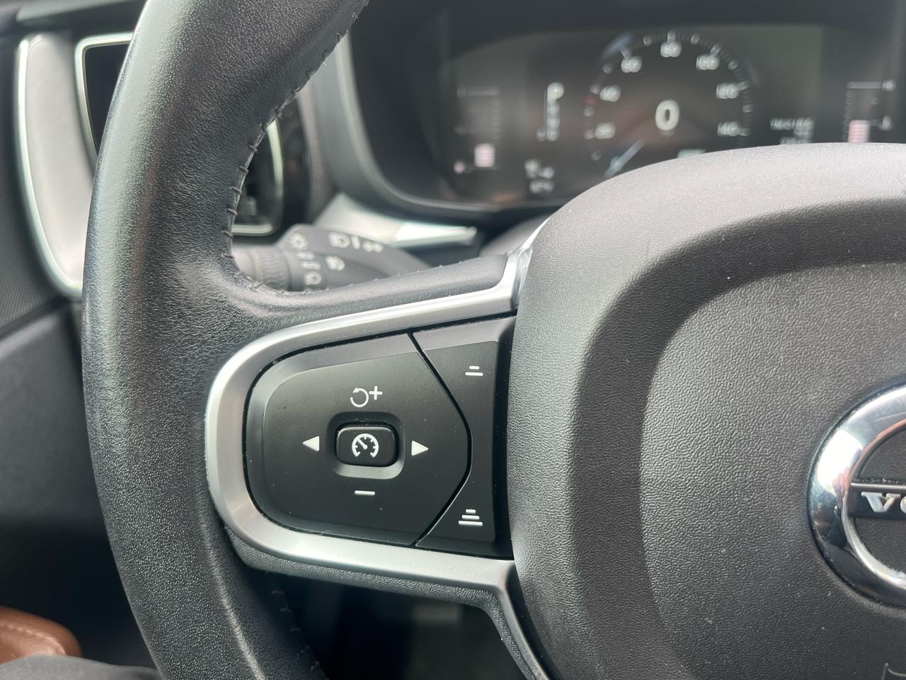 Volvo XC60 T5 FWD Momentum 2019