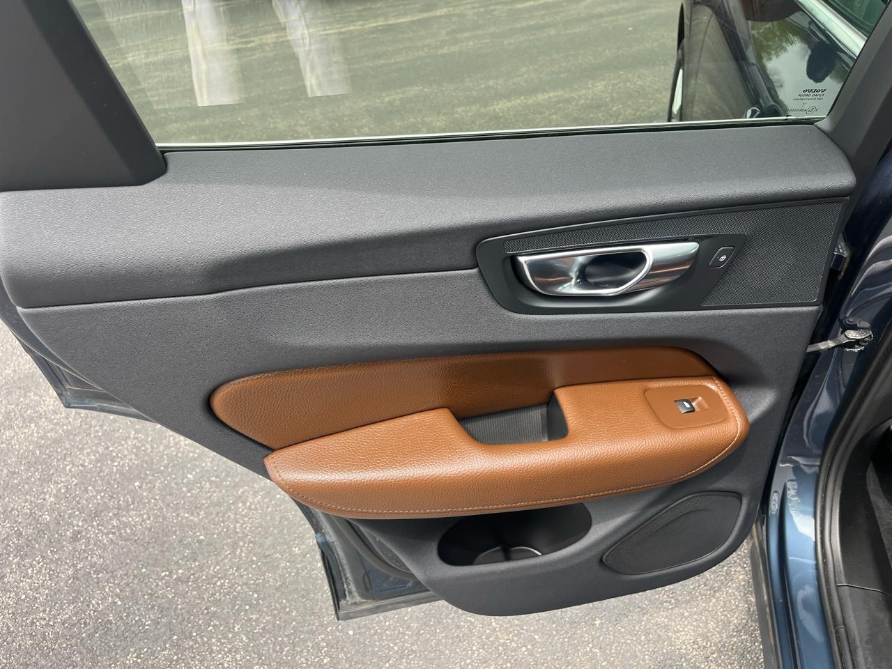 Volvo XC60 T5 FWD Momentum 2019