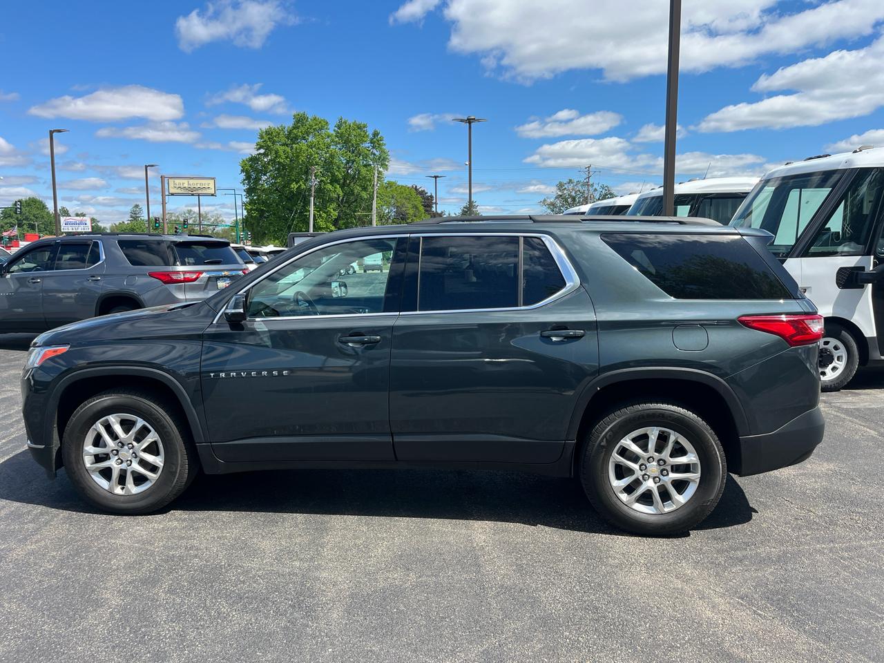Chevrolet Traverse FWD 4dr LT Cloth w/1LT 2019