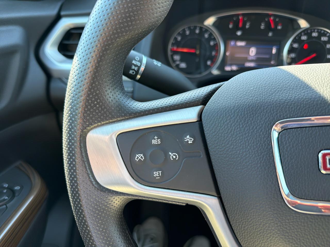 GMC Acadia AWD 4dr SLE 2023