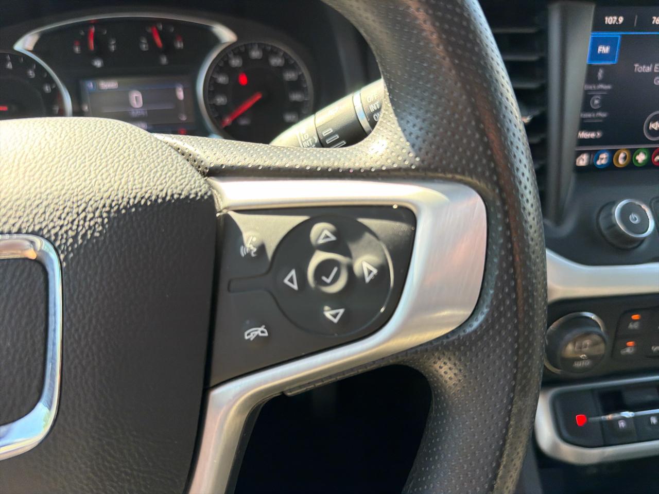 GMC Acadia AWD 4dr SLE 2023