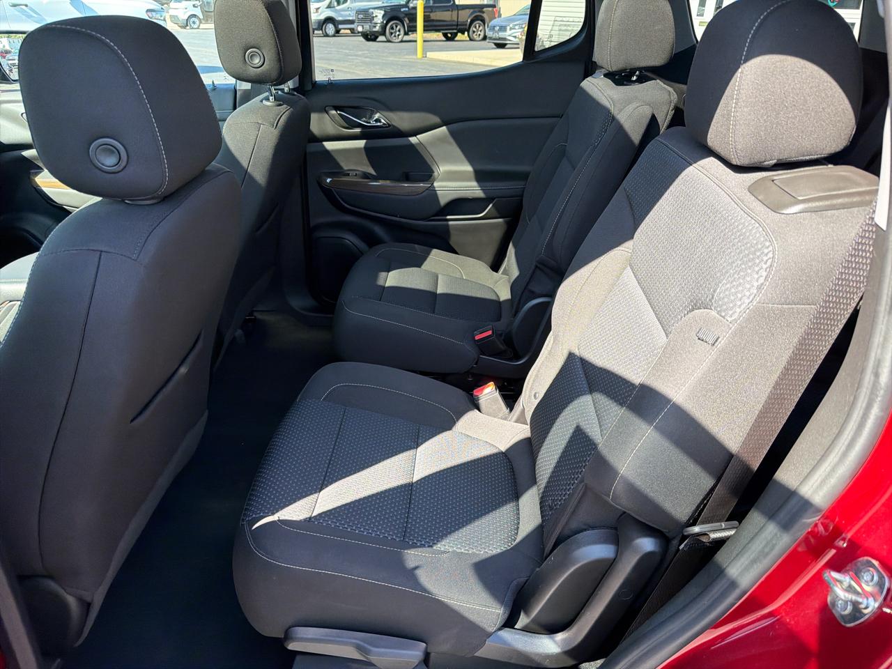 GMC Acadia AWD 4dr SLE 2023
